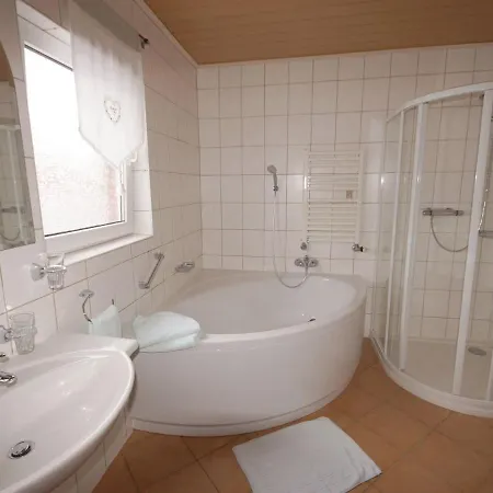 Апартаменты Ferienhaus Alte Schmiede *