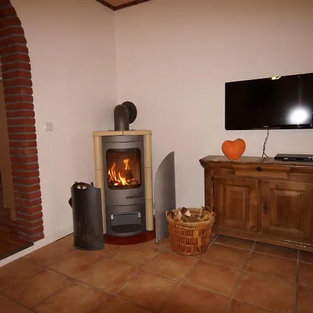 Ferienhaus Alte Schmiede Апартаменты Крумхёрн