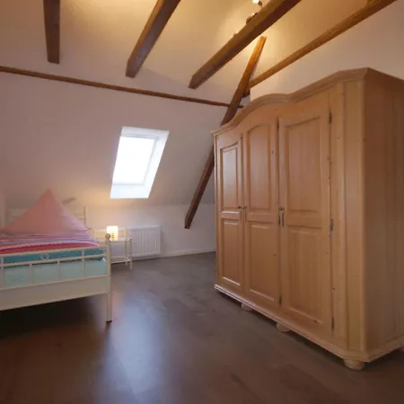 Ferienhaus Alte Schmiede Апартаменты Крумхёрн